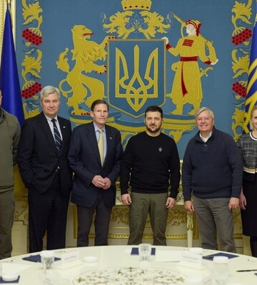 Сенаторы обеих партий разочарованы из-за задержки поставок танков в Украину Сенаторы обеих партий разочарованы из-за задержки поставок танков в Украину