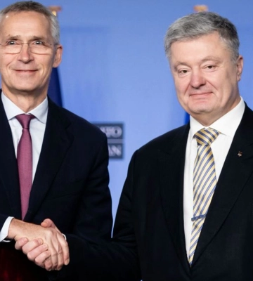 Порошенко призвал НАТО ускорить рассмотрение заявки Украины на членство в альянсе Порошенко призвал НАТО ускорить рассмотрение заявки Украины на членство в альянсе