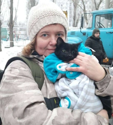 В Днепре из взорванного ракетой дома спасли кошку, которая 2,5 недели в одиночестве провела на руинах (видео) В Днепре из взорванного ракетой дома спасли кошку, которая 2,5 недели в одиночестве провела на руинах (видео)