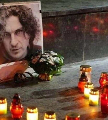 Восьмая годовщина со дня гибели на Днепропетровщине Кузьми "Скрябина". Вспомним его песни (видео) Восьмая годовщина со дня гибели на Днепропетровщине Кузьми "Скрябина". Вспомним его песни (видео)
