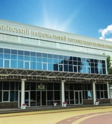 "Почему вы не на фронте?": преподавательница киевского вуза "набросилась" на студентов из-за языка, видео "Почему вы не на фронте?": преподавательница киевского вуза "набросилась" на студентов из-за языка, видео