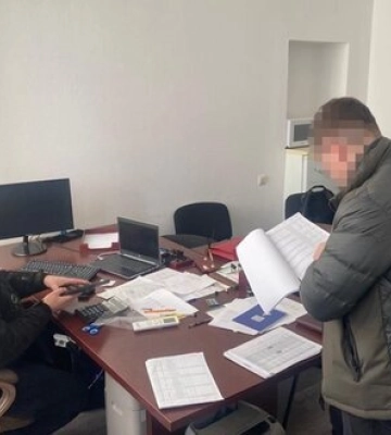 Суд арестовал чиновника Минобороны Хмельницкого, уволенного после закупки некачественных бронежилетов Суд арестовал чиновника Минобороны Хмельницкого, уволенного после закупки некачественных бронежилетов
