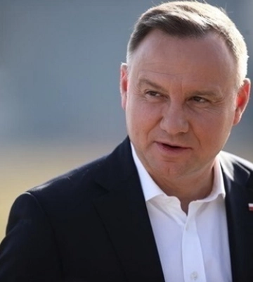 Польща готова відновити залізну завісу - Дуда Польща готова відновити залізну завісу - Дуда