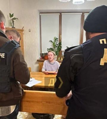 Топ-чиновників Одеської ОВА підозрюють у «схемі» з постачанням тушонки на Миколаївщину Топ-чиновників Одеської ОВА підозрюють у «схемі» з постачанням тушонки на Миколаївщину