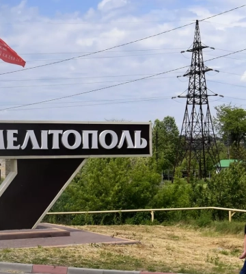 Раненых вывозили КамАЗами: под Мелитополем уничтожена база оккупантов Раненых вывозили КамАЗами: под Мелитополем уничтожена база оккупантов