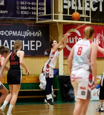 Дівчата з БК «Рівне» не змогли зупинити переможну ходу лідера Суперліги (ВІДЕО) Дівчата з БК «Рівне» не змогли зупинити переможну ходу лідера Суперліги (ВІДЕО)