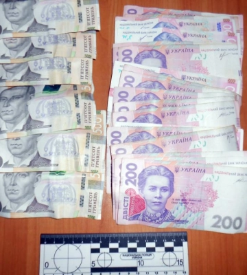 Жителька Сарненського району, допомагаючи пенсіонерці по господарству, обікрала її Жителька Сарненського району, допомагаючи пенсіонерці по господарству, обікрала її