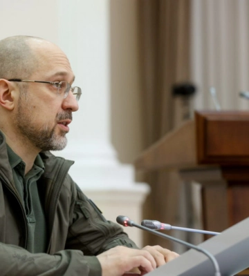 До знеструмленої Одеси привезуть газотурбінну електростанцію та потужні генератори - прем'єр До знеструмленої Одеси привезуть газотурбінну електростанцію та потужні генератори - прем'єр