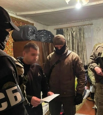 Суд заарештував “дружинника” з Козачої Лопані, який здавав окупантам колишніх військових ЗСУ Суд заарештував “дружинника” з Козачої Лопані, який здавав окупантам колишніх військових ЗСУ