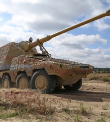 У Німеччині розпочалося тестування нової гаубиці, яка поїде до Києва першою У Німеччині розпочалося тестування нової гаубиці, яка поїде до Києва першою