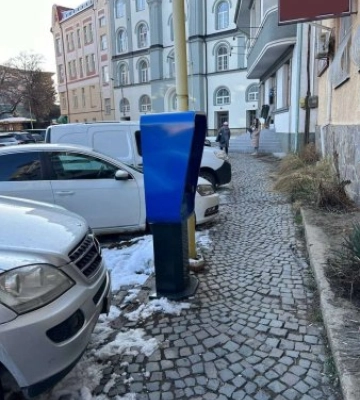 В Ужгороді у тестовому режимі розпочато платне паркування транспортних засобів В Ужгороді у тестовому режимі розпочато платне паркування транспортних засобів
