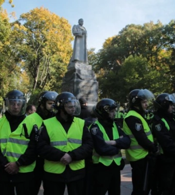 Мінкультури дало “зелене світло” демонтажу пам'ятників Ватутіну та Чкалову у Києві Мінкультури дало “зелене світло” демонтажу пам'ятників Ватутіну та Чкалову у Києві