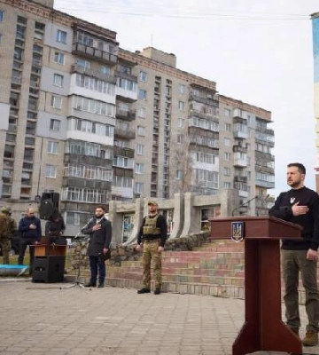 Президент узяв участь у заходах з нагоди річниці героїчної оборони Охтирки Президент узяв участь у заходах з нагоди річниці героїчної оборони Охтирки