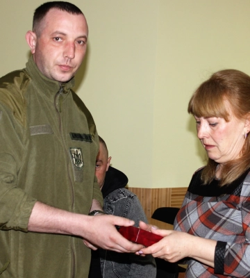 Загиблого захисника з Радивилова посмертно нагородили орденом «За мужність» Загиблого захисника з Радивилова посмертно нагородили орденом «За мужність»