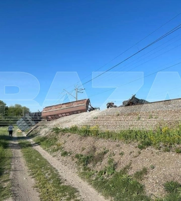 Взрыв в Крыму: вблизи Бахчисарая в результате подрыва железной дороги перекинулись 5 вагонов (фото) Взрыв в Крыму: вблизи Бахчисарая в результате подрыва железной дороги перекинулись 5 вагонов (фото)