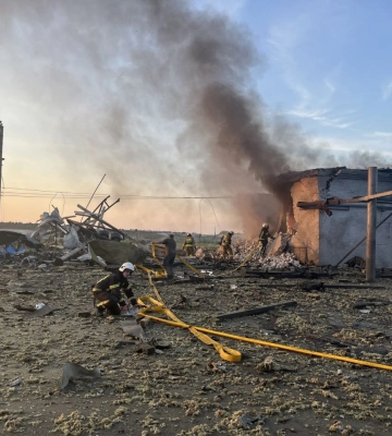 Ворог поцілив ракетами по Уманщині (ФОТО) Ворог поцілив ракетами по Уманщині (ФОТО)