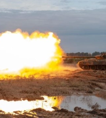 Окупанти завдали ракетного удару по Ківшарівці та намагалися наступати під Бахмутом Окупанти завдали ракетного удару по Ківшарівці та намагалися наступати під Бахмутом