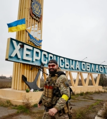 На Херсонщині від автоматної черги загинула жінка, яка перетинала на човні Дніпро На Херсонщині від автоматної черги загинула жінка, яка перетинала на човні Дніпро