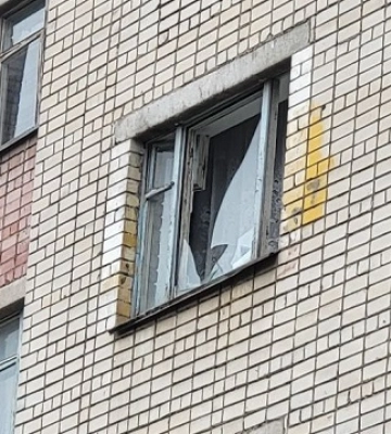 Російські військові обстріляли лікарню та житлові будинки у Херсоні Російські військові обстріляли лікарню та житлові будинки у Херсоні