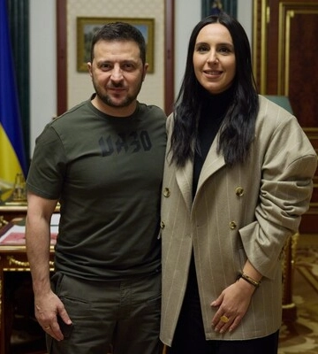 Зеленський зустрівся з Джамалою перед її від'їздом до США Зеленський зустрівся з Джамалою перед її від'їздом до США