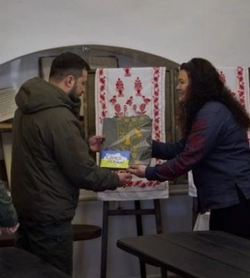 Зеленський відвідав музей Сковороди у Переяславі Зеленський відвідав музей Сковороди у Переяславі
