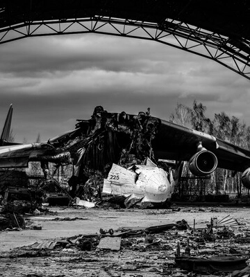 «З корінням видерті проводи»: окупанти викрали запчастини зі знищеного літака «Мрія» – полковник ЗСУ «З корінням видерті проводи»: окупанти викрали запчастини зі знищеного літака «Мрія» – полковник ЗСУ