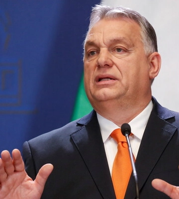 Зеленський провів телефонну розмову з Орбаном й запросив його в Україну