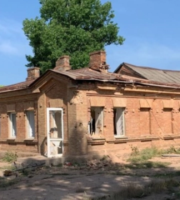 На Запорожье захватчики разрушили 100-летнюю школу в Камышевахе