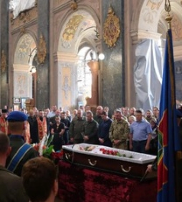 Во Львове простились с полковником, погибшим под Изюмом: фото