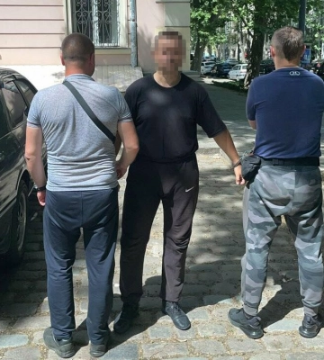 Поліція затримала чоловіків, що підпалили салон у центрі Львова