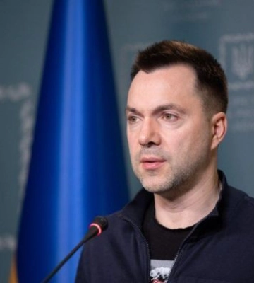 &quot;Российские войска сами начнут отходить из Украины&quot;: Арестович назвал приблизительные сроки