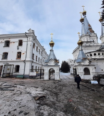 Под Донецком обстреляли Святогорскую Лавру, погибли трое монахов