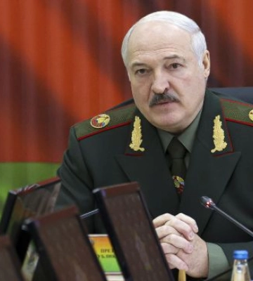 &quot;Александр Григорьевич лавирует&quot;: Арестович оценил угрозу наступления на Киев из Беларуси