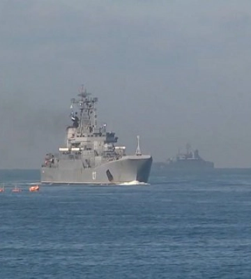 ОК &quot;Юг&quot;: В Черном море враг активизировал присутствие 4 больших десантных кораблей