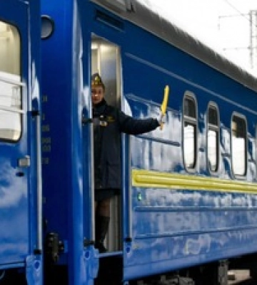 Из-за обстрела Львовской области задерживается движение 13 поездов: список