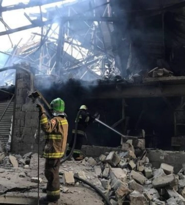 Ракетный удар по Харькову: произошел масштабный пожар 