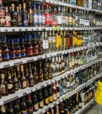 Время продажи алкоголя в магазинах Киева продлено на 3 часа