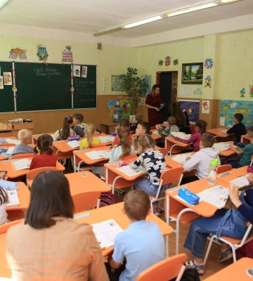 У школах України почали відмовлятися від вивчення російської