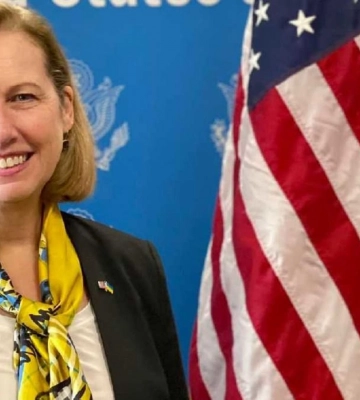 Зеленский наградил орденом экс-главу посольства США в Украине