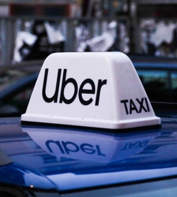 Uber запустил бесплатные поездки от границы с Польшей во Львов