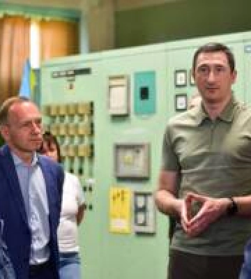 &quot;Я хочу потиснути руку за дійсно нормальну співпрацю&quot;, — Владислав Атрошенко міністру розвитку громад та територій України під&amp;hellip;