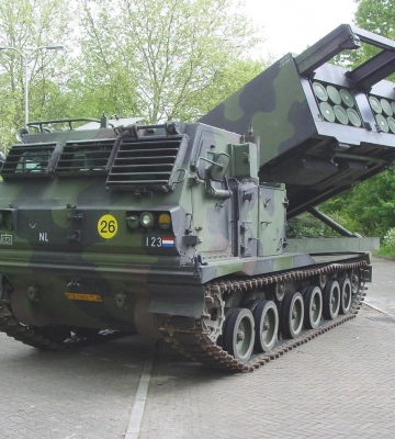 Британія передасть Україні американські РСЗВ M270 MLRS