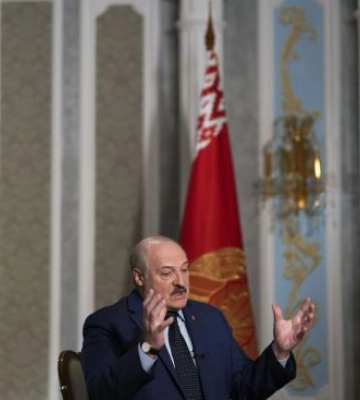 Лукашенко готов отдать приказ о наступлении, но боится реакции общества – эксперт