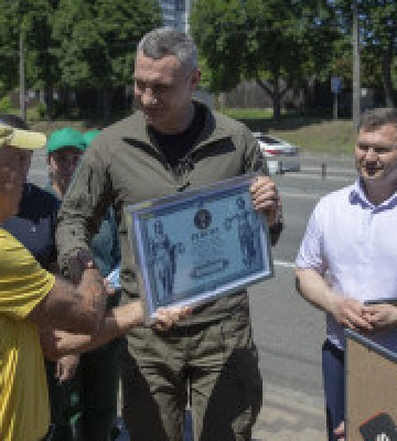 В столиці висадили клумбу “Привид Києва”, яка потрапила до Національного реєстру рекордів 