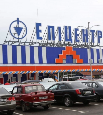 &quot;Охранников положили на пол&quot;: в Херсоне ВС РФ захватили магазины &quot;Эпицентр&quot;