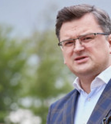Украина готова вывозить зерно из порта Одессы, но Россия не дает гарантий – Кулеба