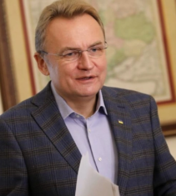 Садовой: взрывы на Львовщине, очевидно, разрушают инфраструктуру