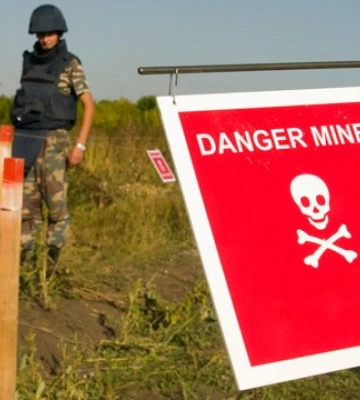 На Одещині двоє людей підірвалося під час купання в морі