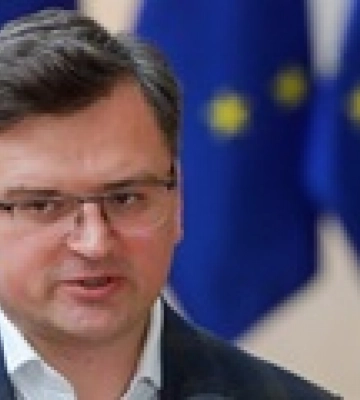 Кулеба ответил на призывы Макрона &quot;не унижать Россию&quot;