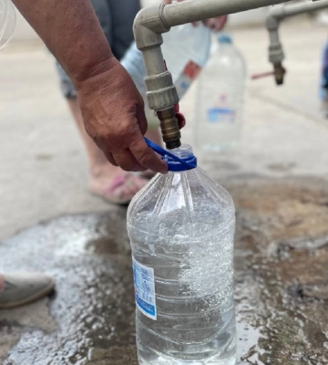Питьевая вода в Мариуполе теперь только по записи, город превращают в гетто для украинцев,  — советник мэра
